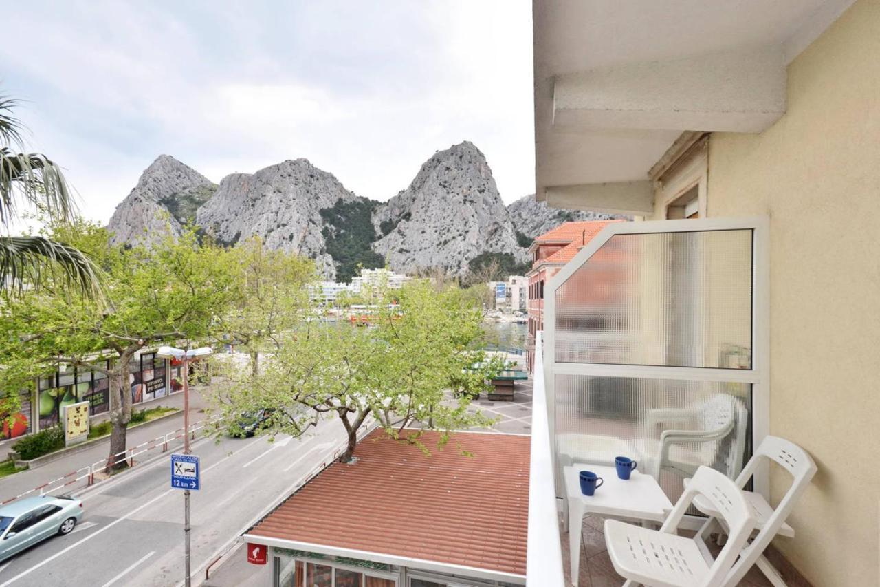 Omis - Michy Apartments Екстер'єр фото