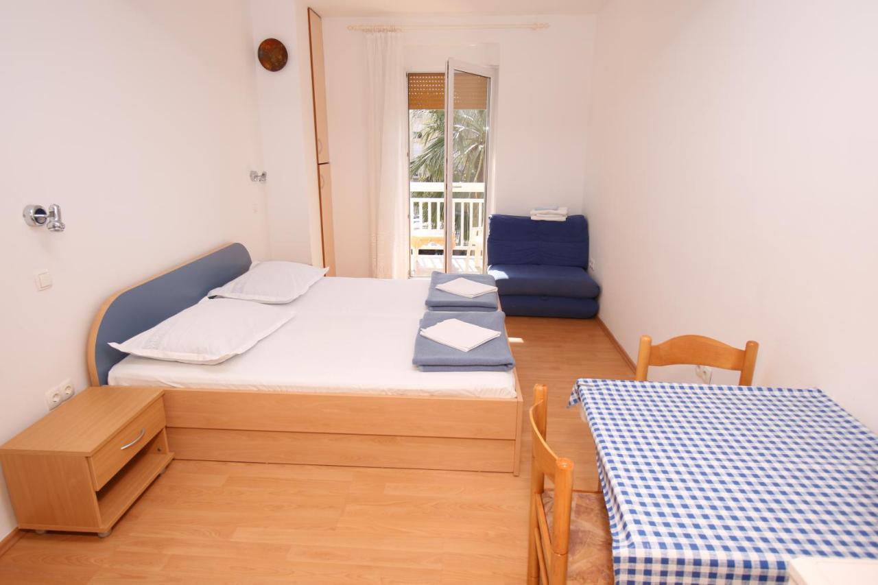 Omis - Michy Apartments Екстер'єр фото