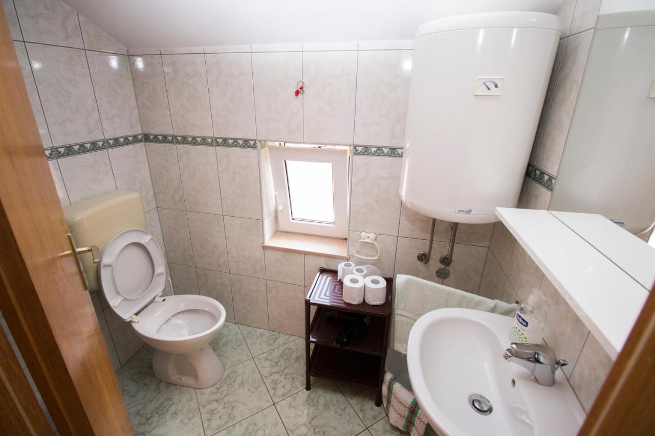 Omis - Michy Apartments Екстер'єр фото
