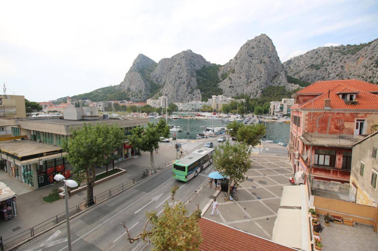 Omis - Michy Apartments Екстер'єр фото